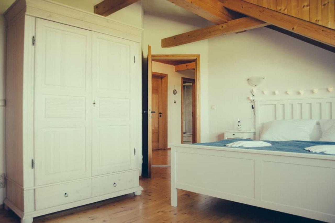 Ferienwohnung Zum Forsthaus Oberviechtach Exterior foto